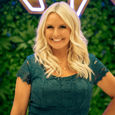 Picture of Jacqui Diehl
