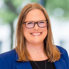 Picture of Lindsay Bauer