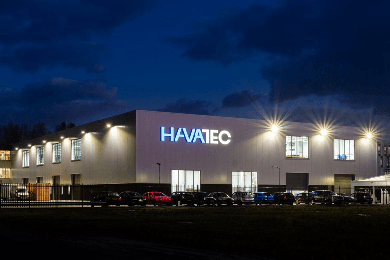 Service Engineer image