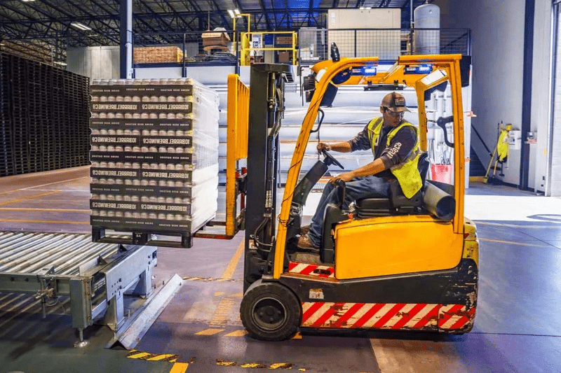 Auxiliar de Bodega image