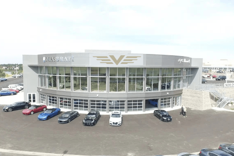 Automotive PPF Installer image