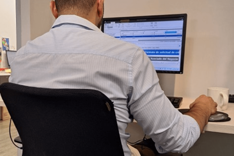 Estudiante en práctica image