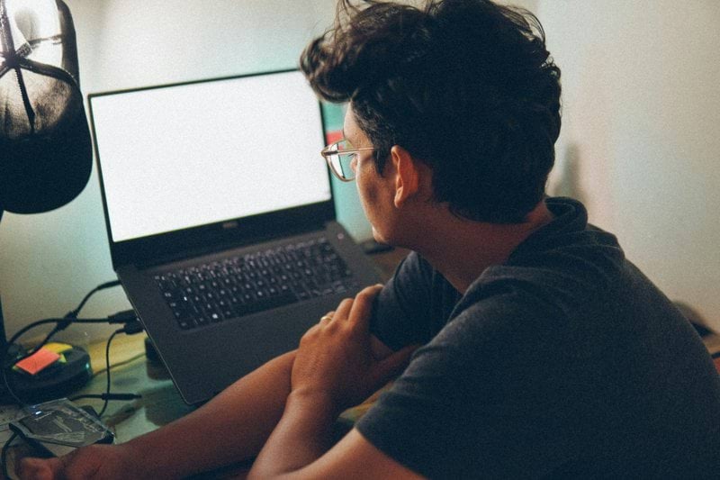 Becario Servicios Web image