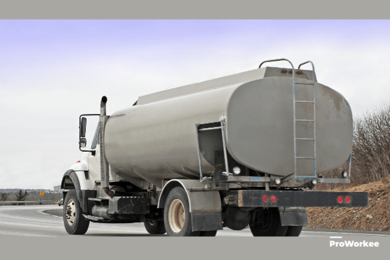 CONDUCTORES A 4 CAMION LUBRICADOR - IQUIQUE image
