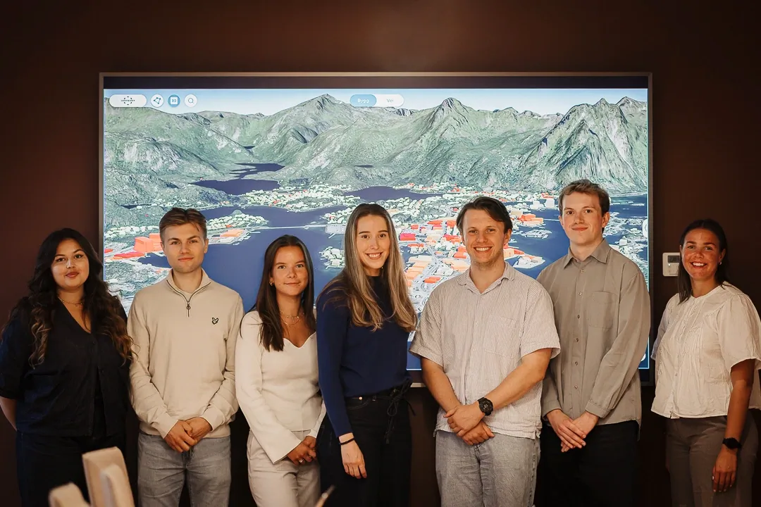 Sommerstudenter 2025-gruppe stor1.webp