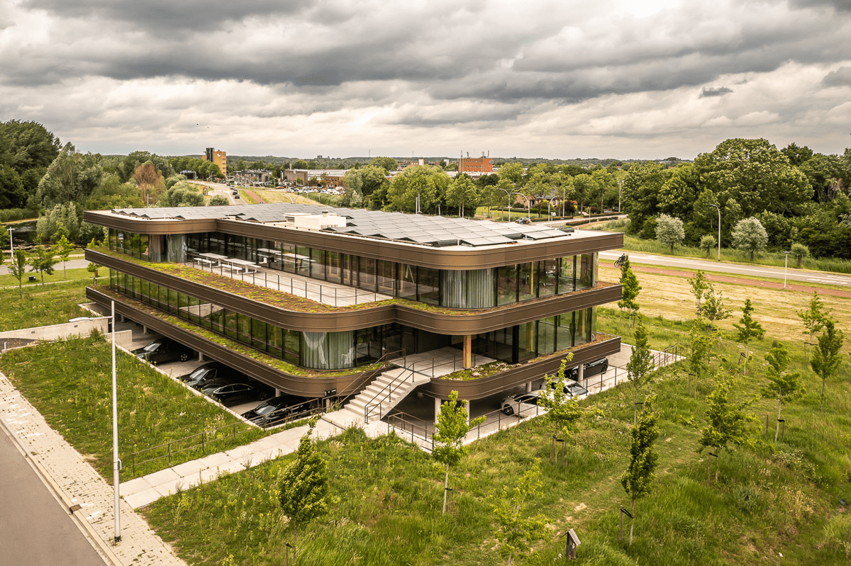 Zijaanzicht Houten kantoorgebouw PCS