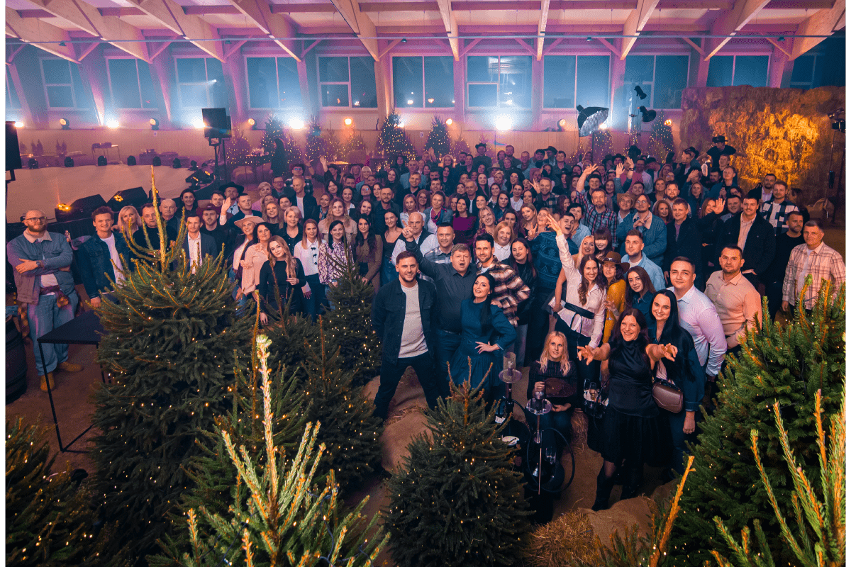 JTimber komandos gyvenimas iš arti, šventės ir užsiėmimai