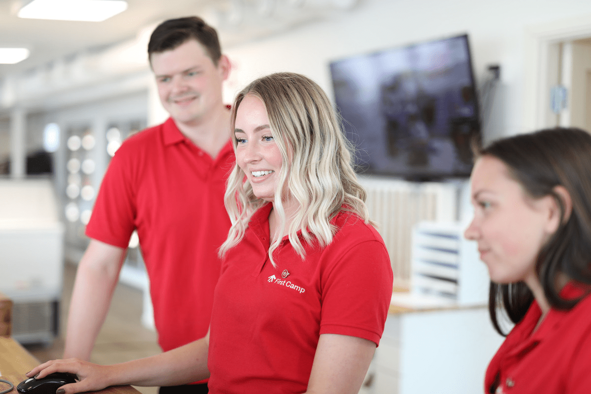 Jobba i receptionen på camping hos First Camp