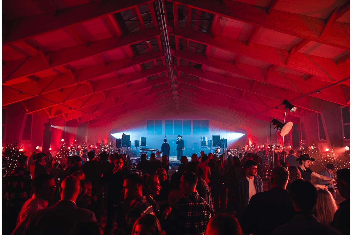 Juodelių komandos gyvenimas iš arti, šventės ir užsiėmimai