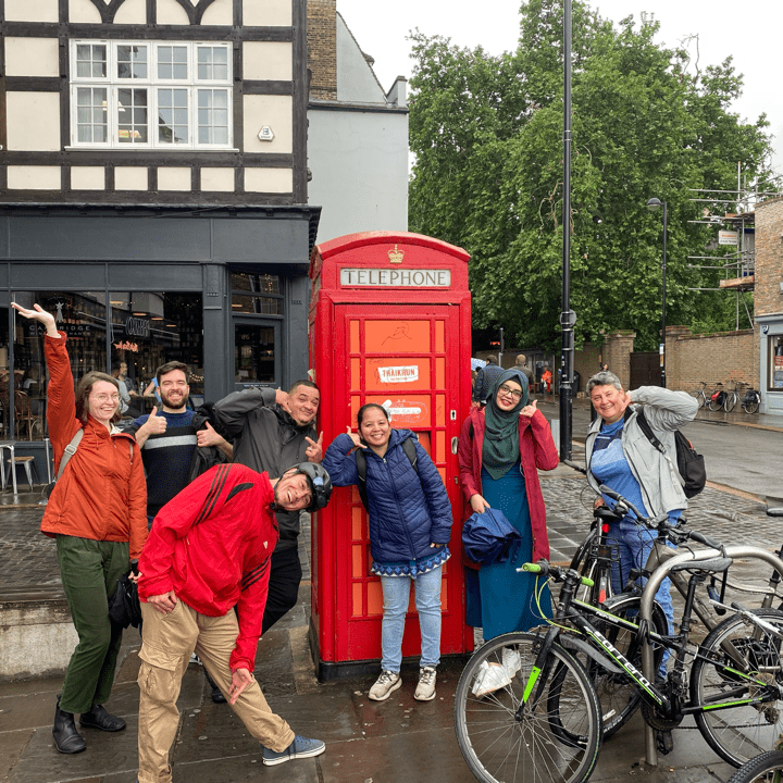 Graph Gang-Phone booth.png