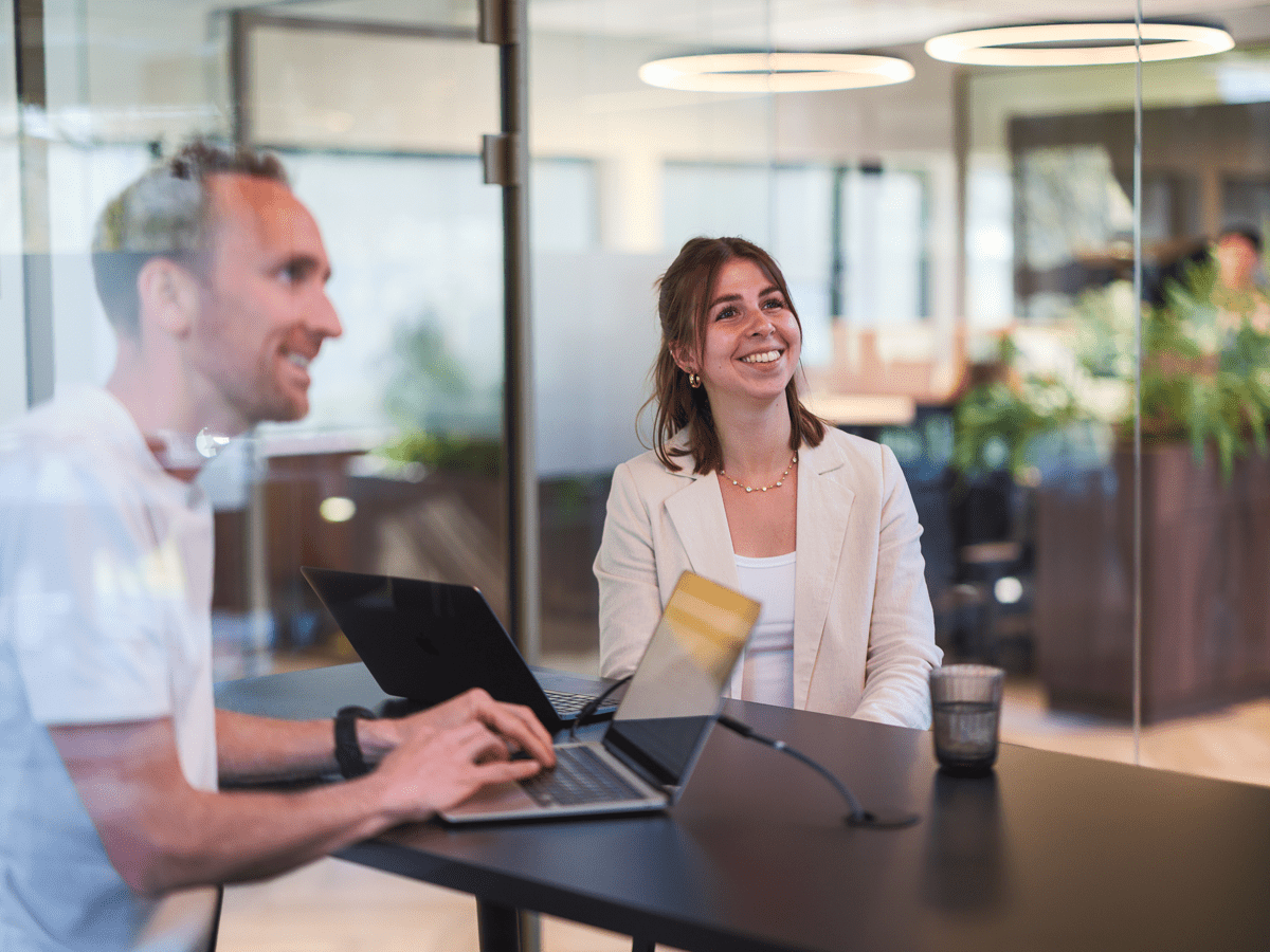 Een afdeling vol gezelligheid, focus, creativiteit, goede muziek en gedrevenheid; dat is onze marketingafdeling Booking Boosters waar jij komt te werken als Senior Online Marketeer