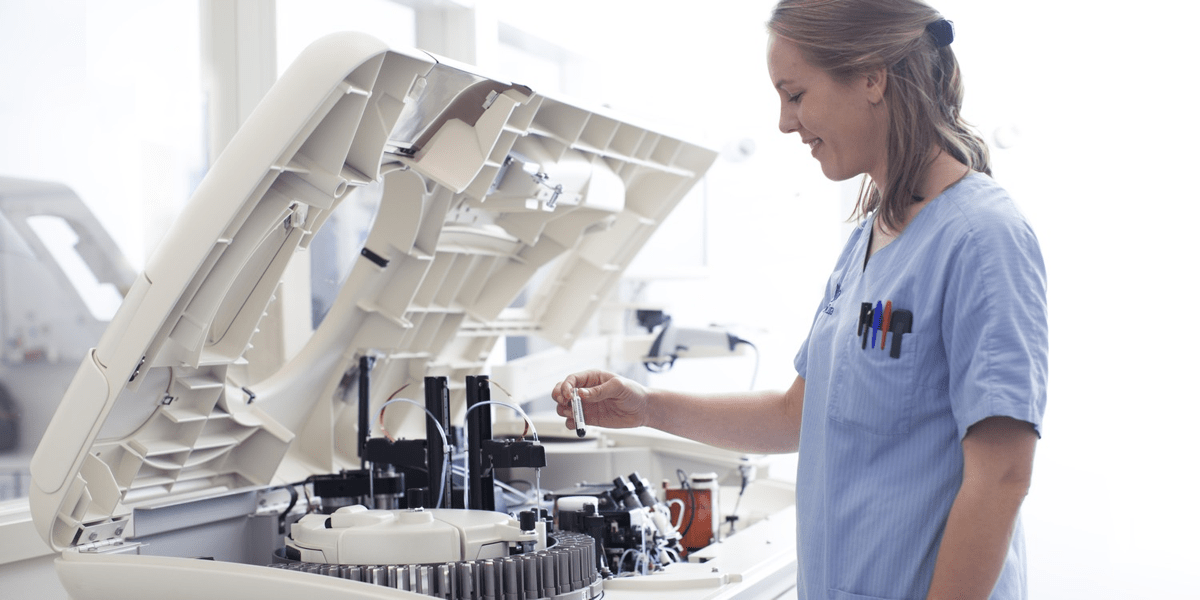 service_laboratoire_CHV_Pommery_Reims.jpg