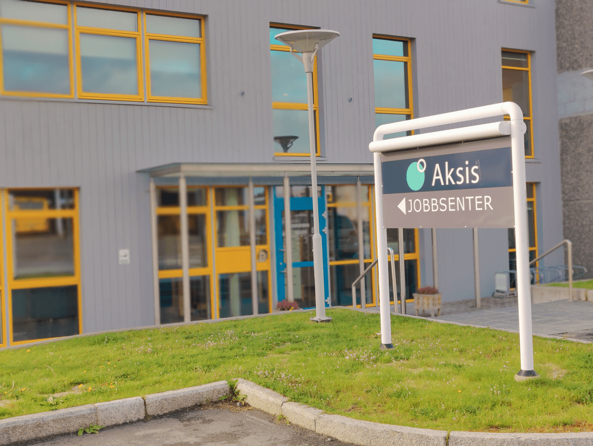 jobb-i-aksis-aksis