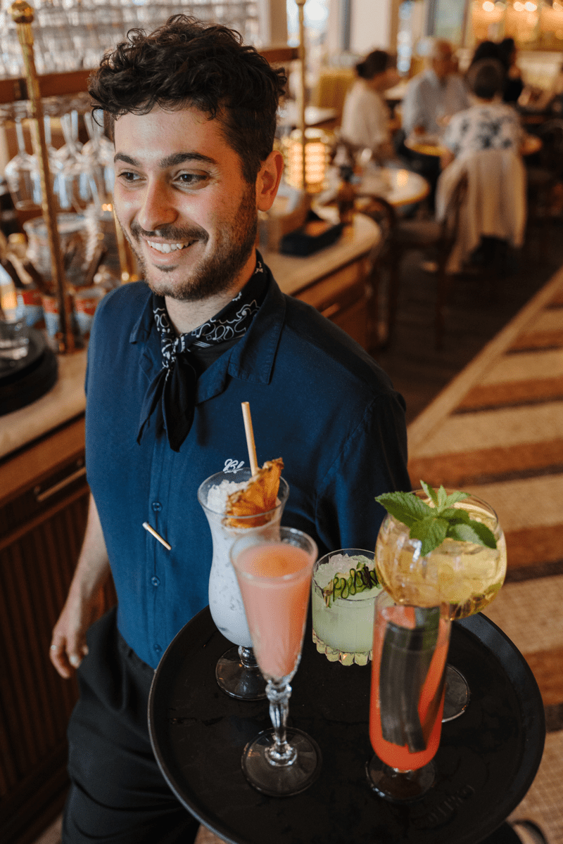 WAITER