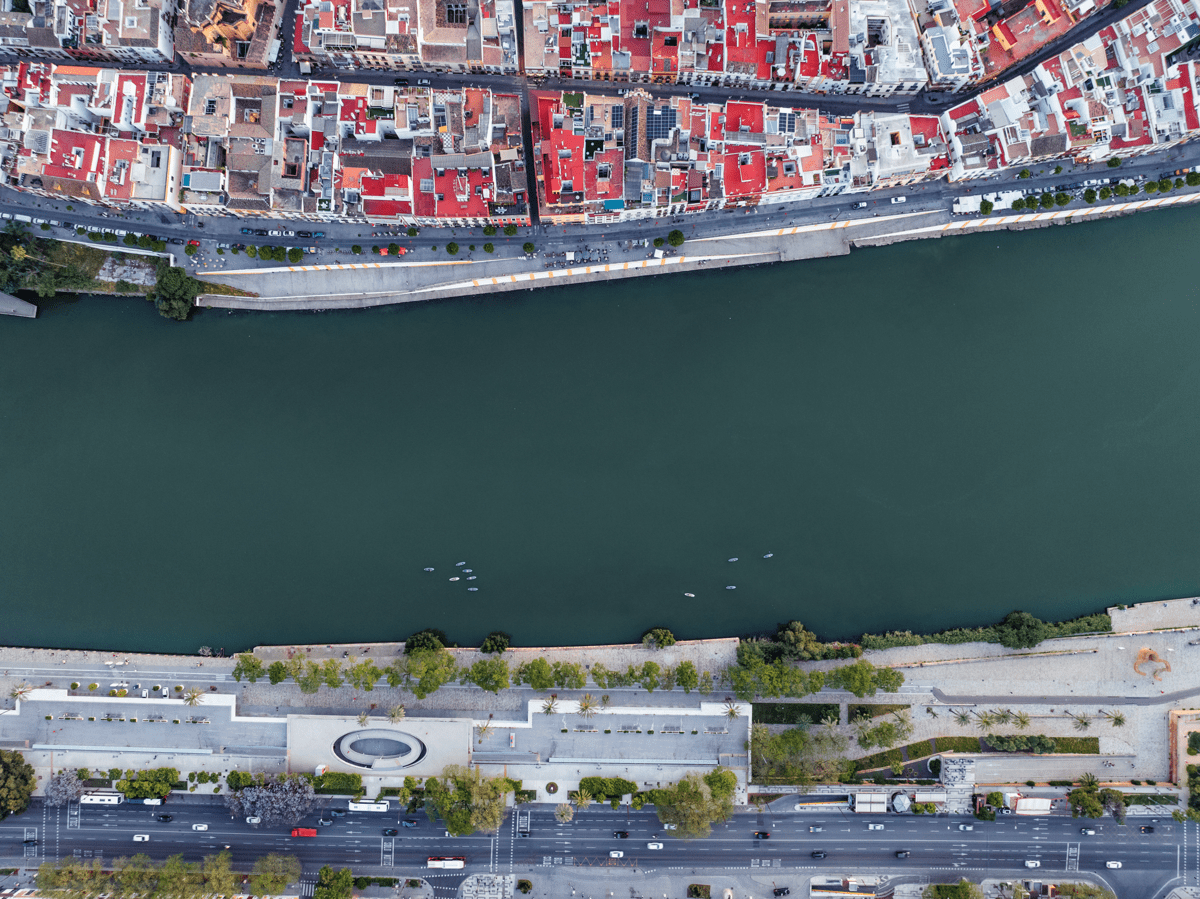 img-aerial-view-cityscape-guadalquivir-river-seville-spain.jpg