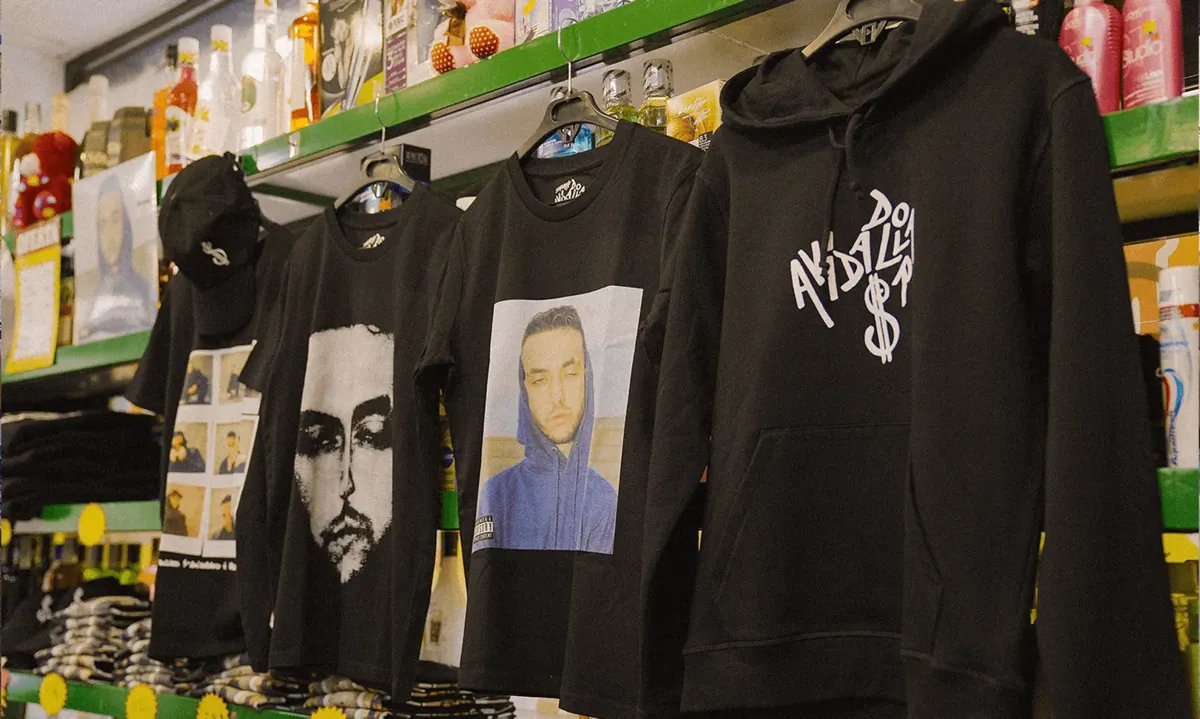 660f6606d7f9a38940fd9c8e_Esta-Pasando_Projects_Sony-Music_C 2-p-1600.webp