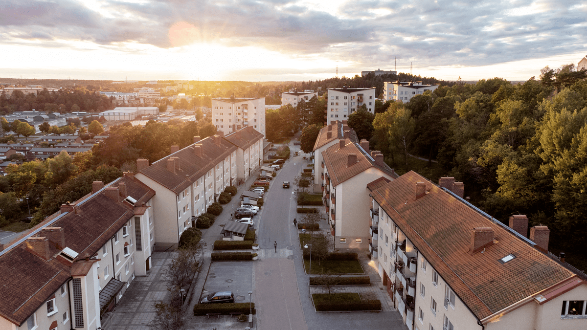 En flygbild över ett bostadsområde i Edsberg.