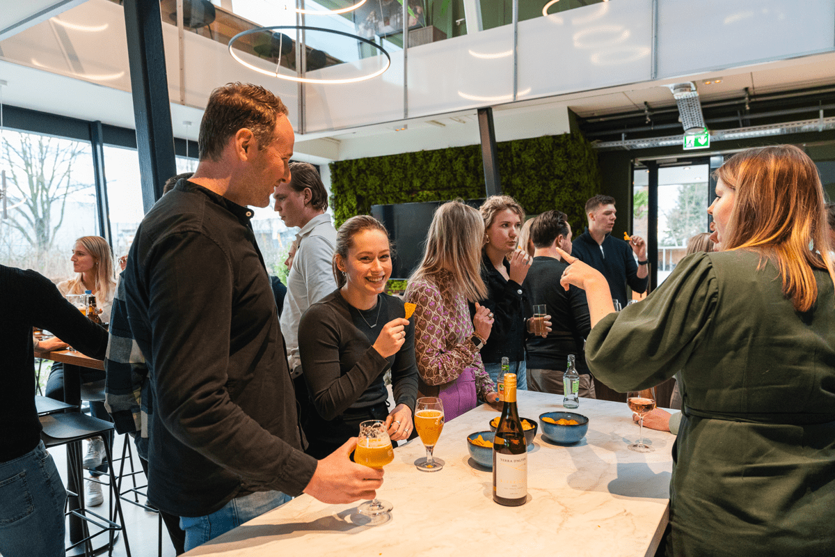 Vrijdagmiddagborrel Booking Experts