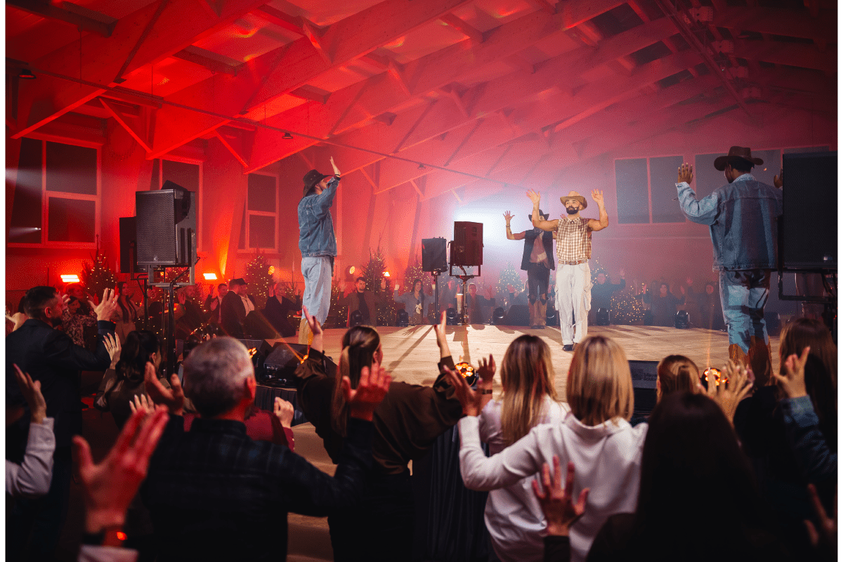 JPackaging komandos gyvenimas iš arti, šventės ir užsiėmimai