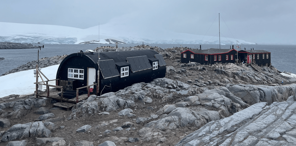 Nissen Hut.jpg