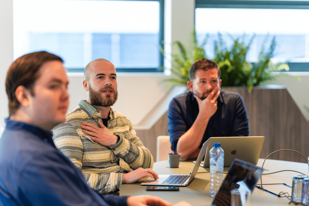 Onze Software Engineers en Product Managers komen regelmatig samen om de mogelijkheden van BEX optimalisatie te bespreken.