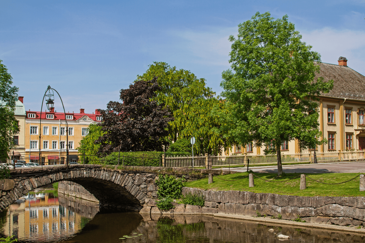 Ån som rinner genom Åmåls centrum