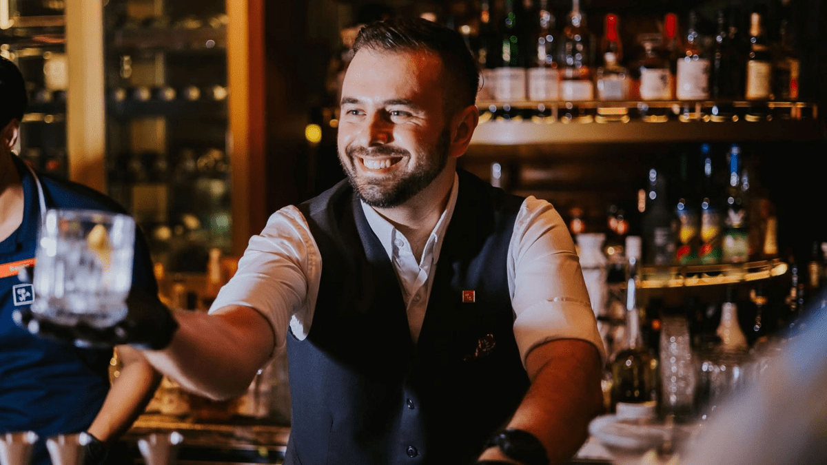 ce la vi bartender