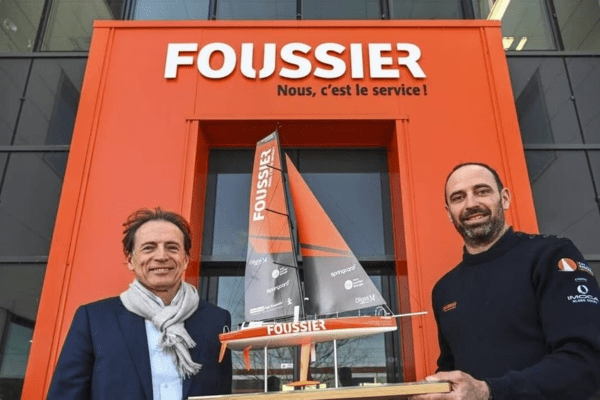 Dominique Foussier et le skippeur Sébastien Marsset