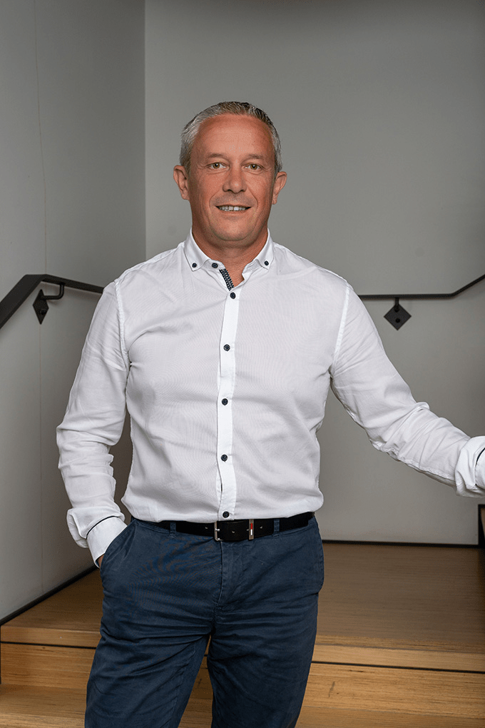 Tom Rouchouze Jean-Luc ROUCHOUZE - Directeur Administratif et financier et services ...