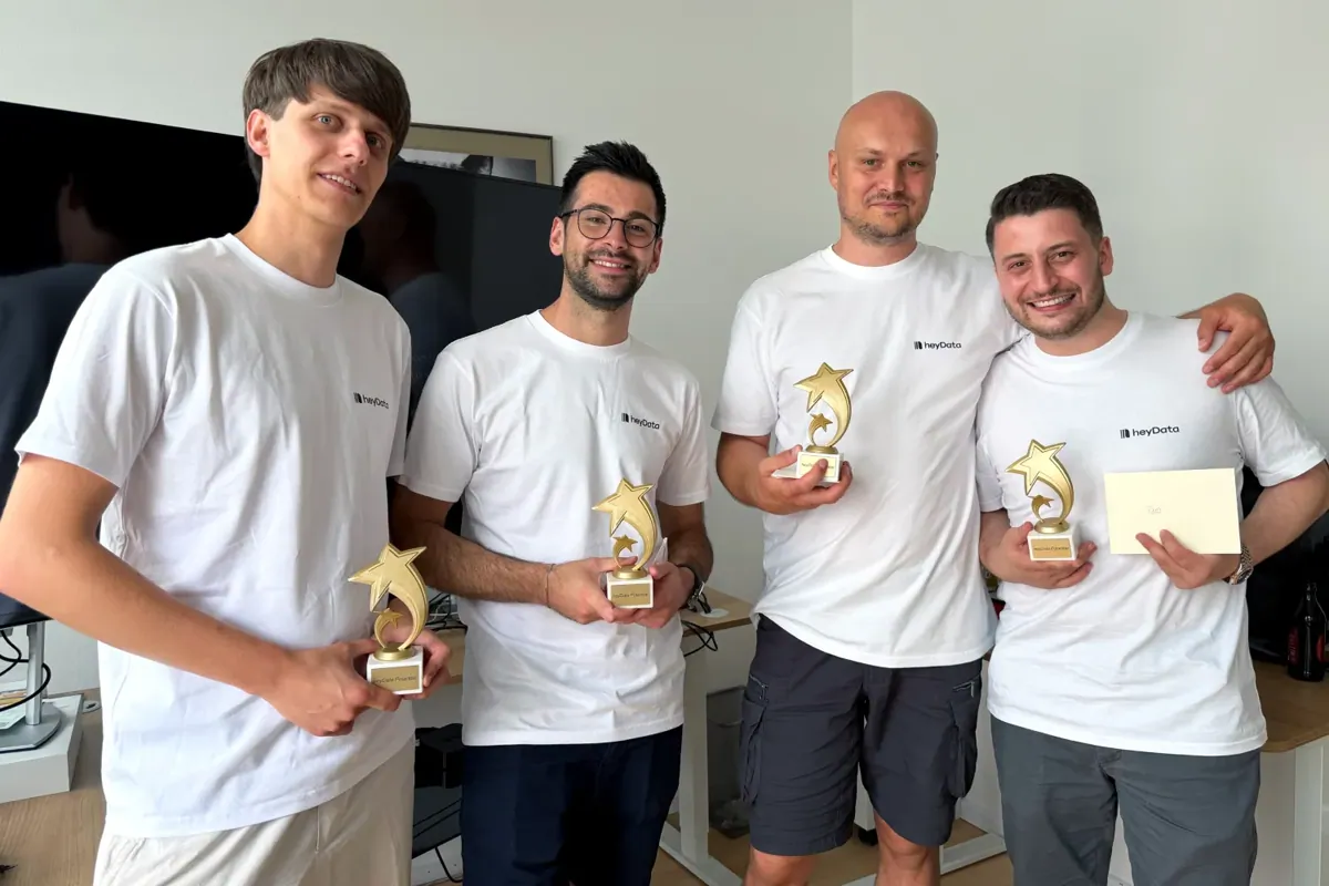 heyData Team