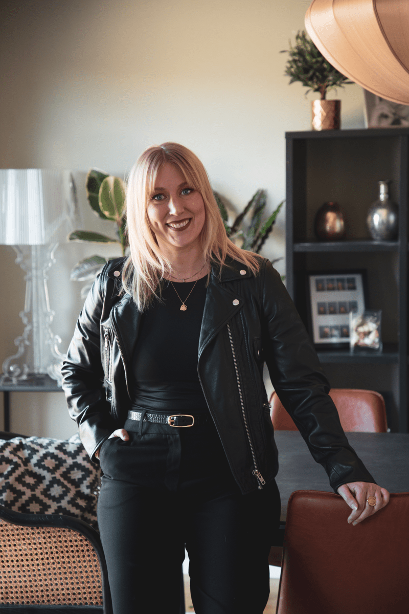 Foto - om oss - Josefine portätt.JPG