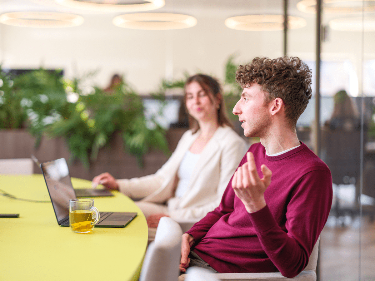 Als Online Marketing Manager DACH unterstützt du das Online-Marketing-Team beim Erstellen und Optimieren von Webseiten, Social Media Kampagnen, Suchmaschinenoptimierungen (SEO), Suchmaschinenmarketing (SEA) & mehr!