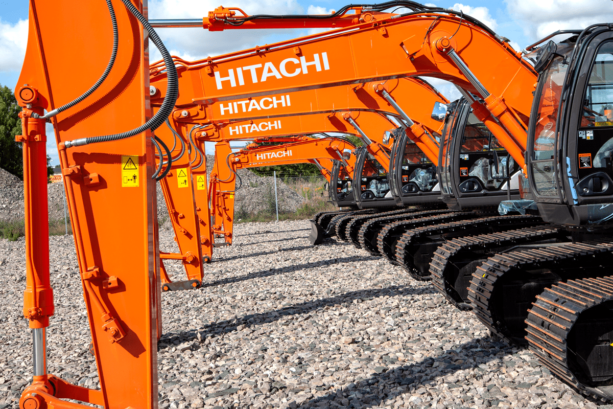 Delvator Hitachi 2227_maskiner3.jpg