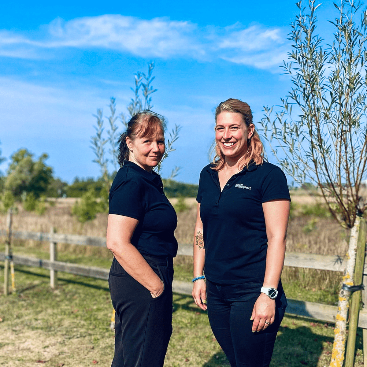 mossbylund-eva&emma.jpg