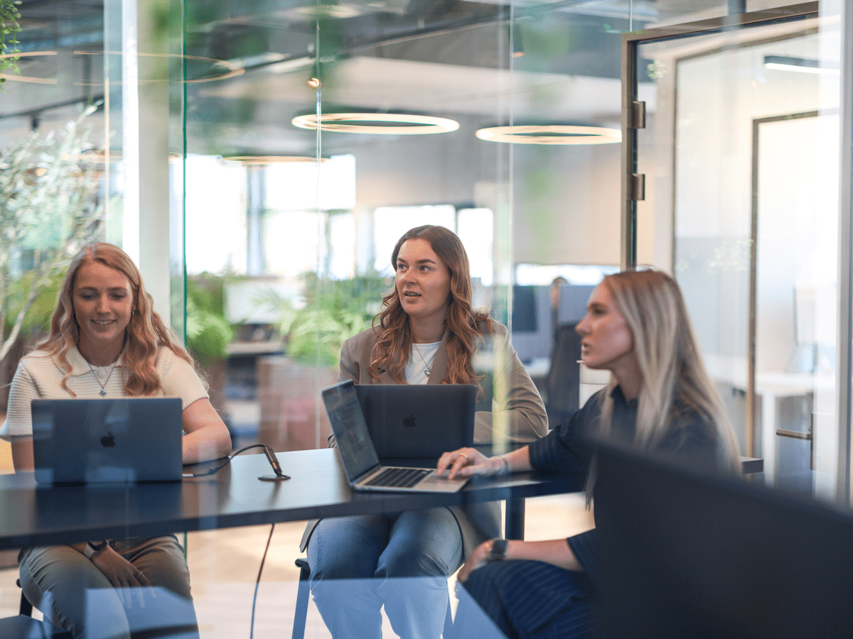 Als stagiair(e) online marketing krijg je begeleiding en word je gekoppeld aan een buddy