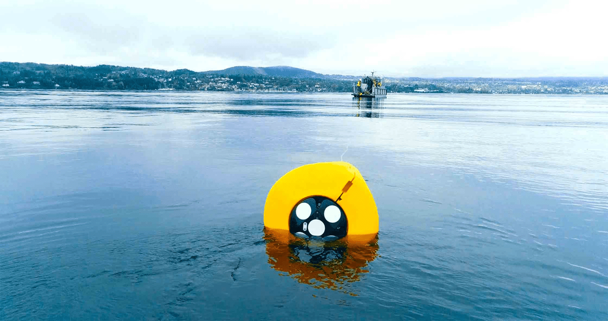 Buoy _ MED VOICE_ V7 MED T EKST OG VOICE.00_02_11_01.Still004-low.jpg