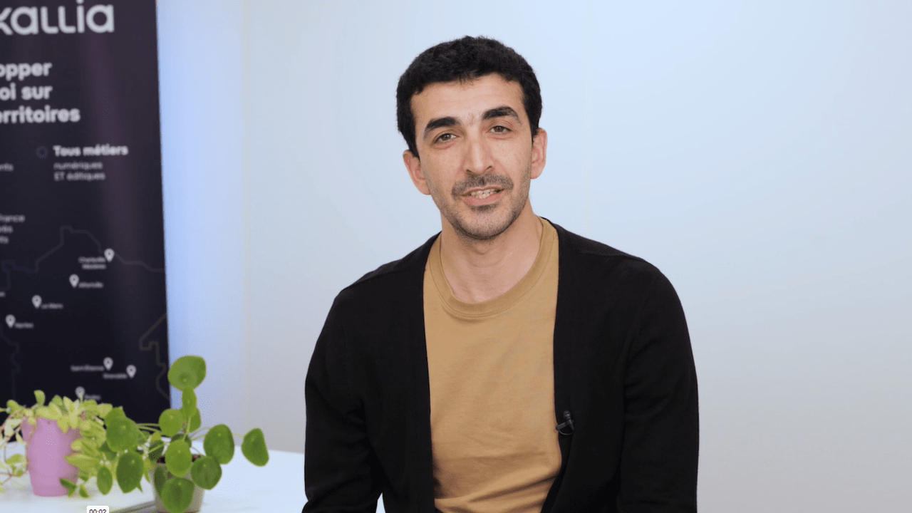 Portrait Clémence Ingénieur d'Affaires chez Doxallia