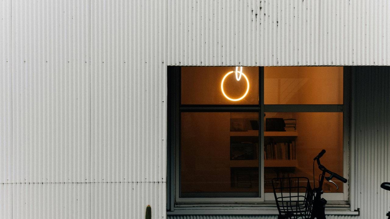A group of friends at a coffee shop