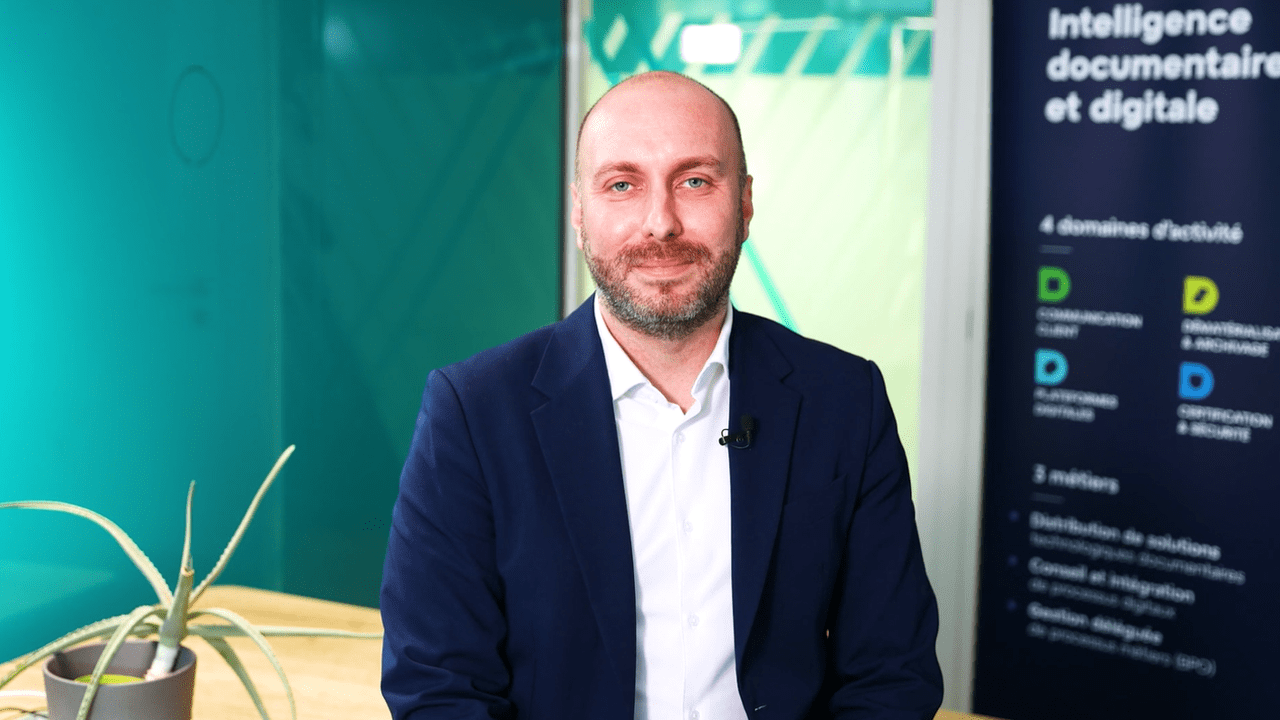 Portrait Clémence Ingénieur d'Affaires chez Doxallia