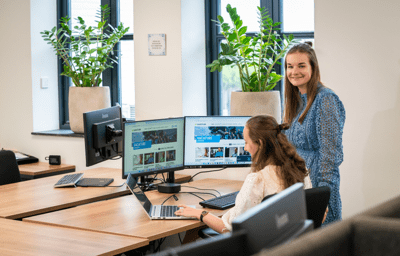 Werken op kantoor bij OFB Groep