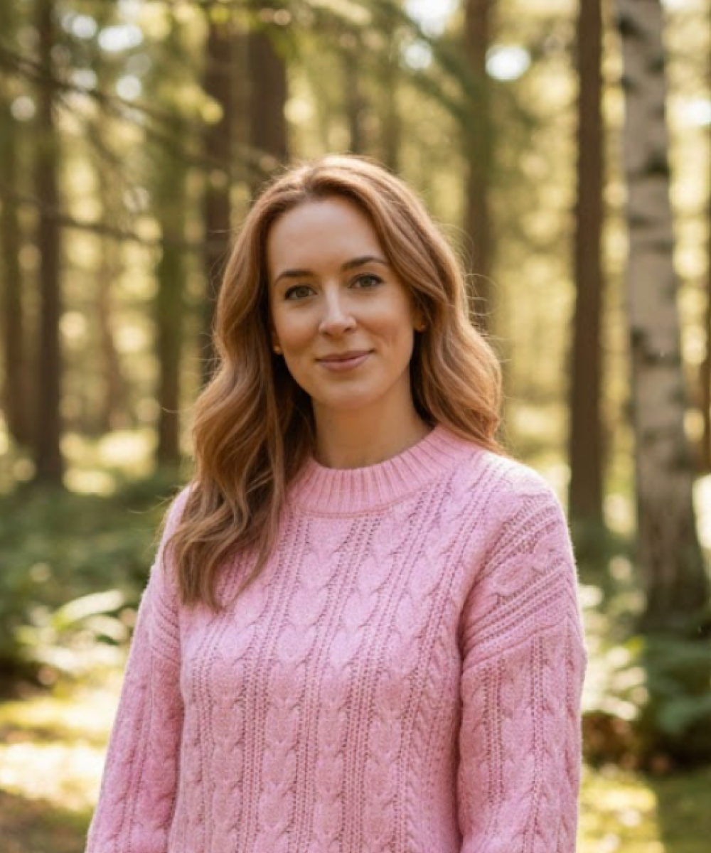 Dr Maren Burrows