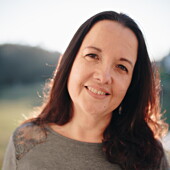 Picture of Debbie Roach