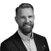 Kuva henkilöstä Raine Hartus