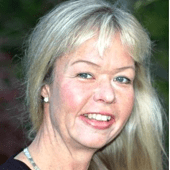 Picture of Yvonne Stenberg