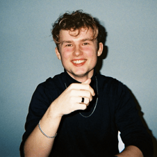 Kuva henkilöstä Elias Holst