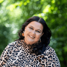 Kuva henkilöstä Jonna Tuomikoski