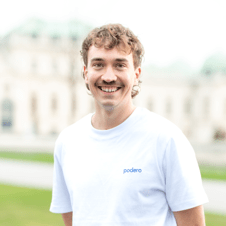 Picture of Lukas Schneeweiss