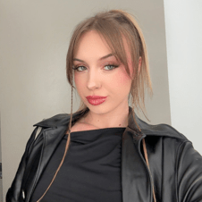 Picture of Yelyzaveta Nesvidomina