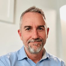 Picture of Peter Henderson