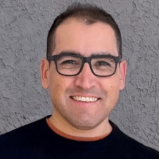 Picture of Gustavo Araya